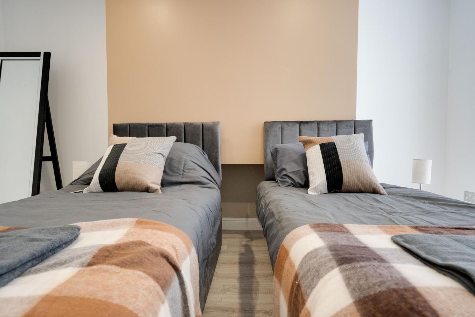 Cosy - Free Nearby Parking * Liverpool